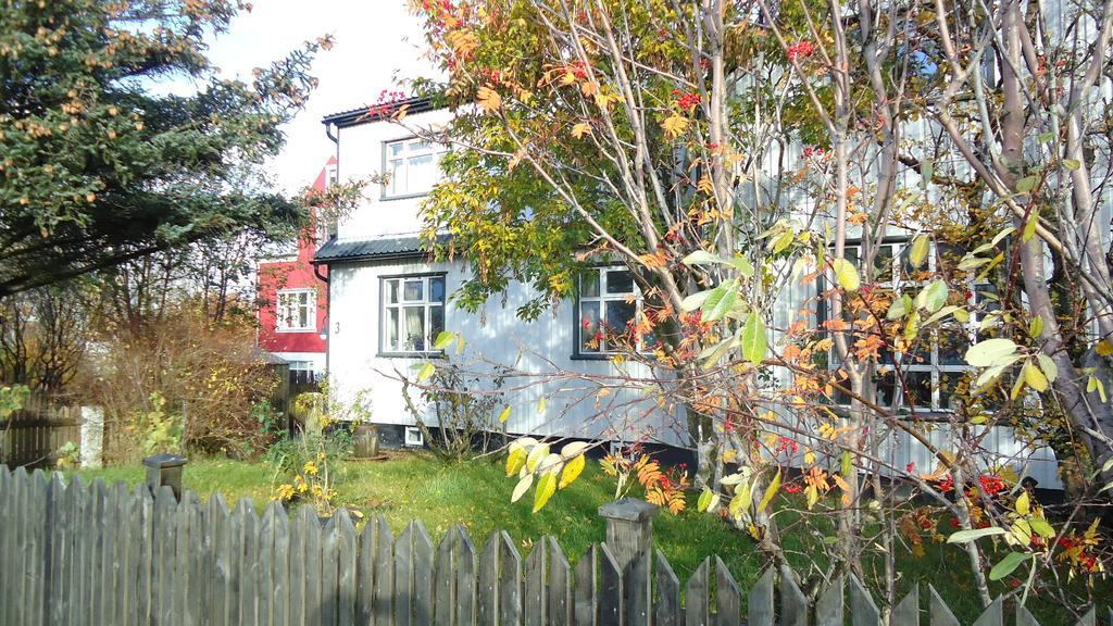 Bed And Books B&B Reikiavik Exterior foto